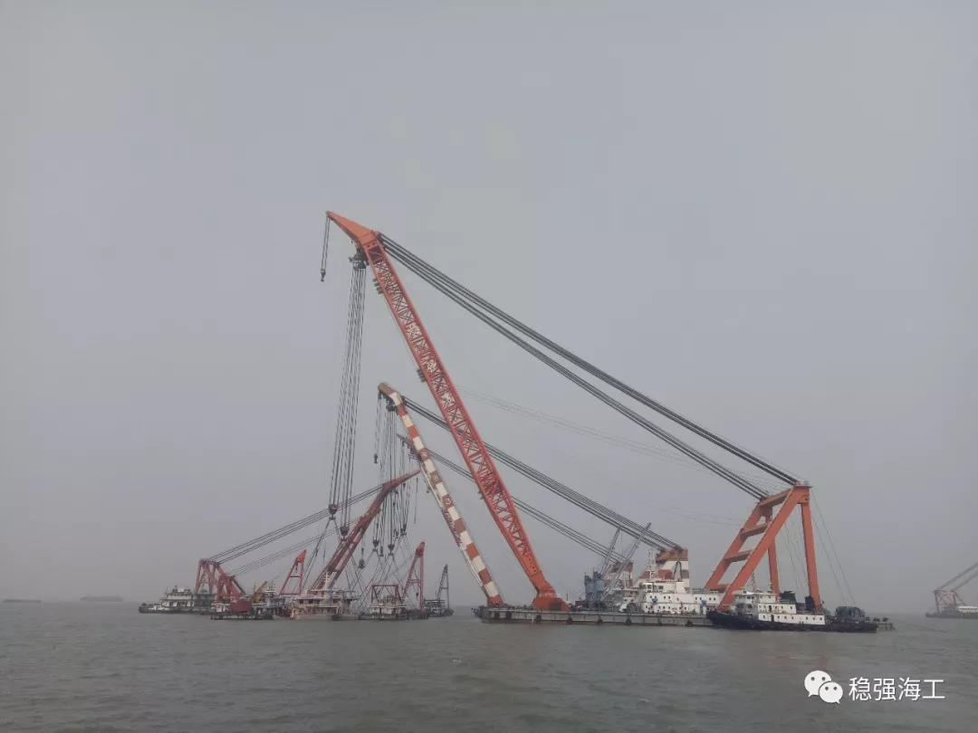 华泰2688沉船打捞.jpg 华泰2688沉船打捞.jpg